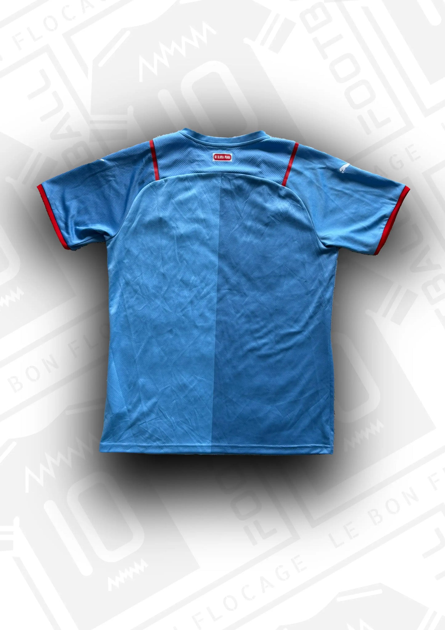 Maillot-officiel-Slavia-Prague-22-23-exterieur-dos