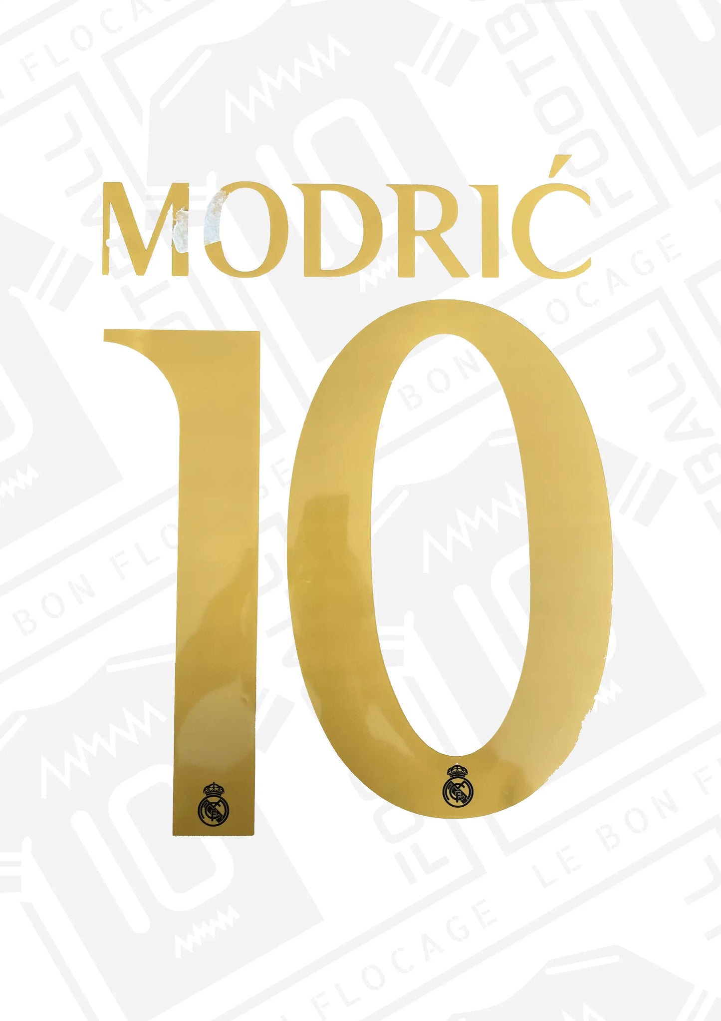 flcoage-officiel-modric-real-23-24-exterieur