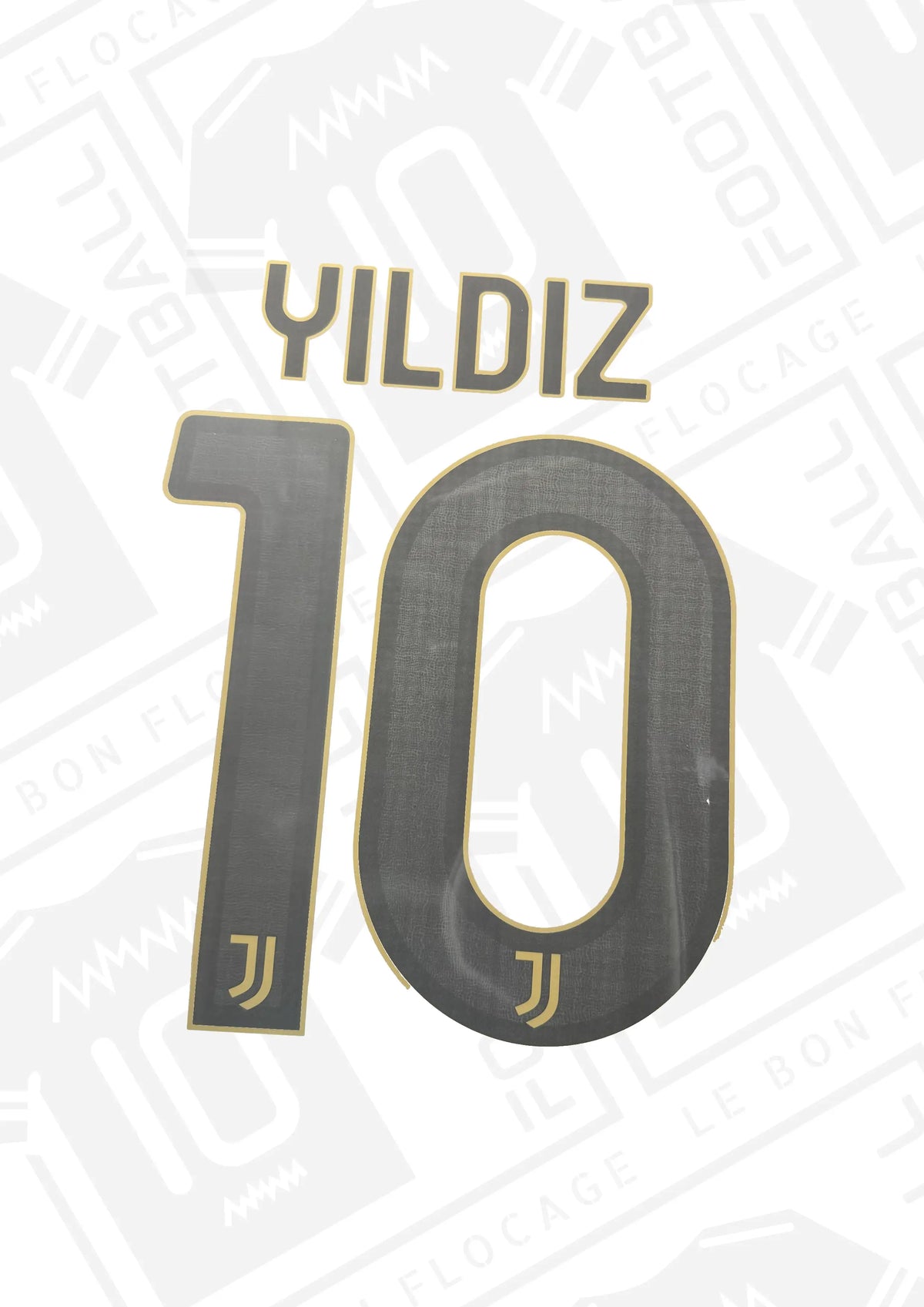 flocage-officiel-juventus-domicile-26-27-yildiz