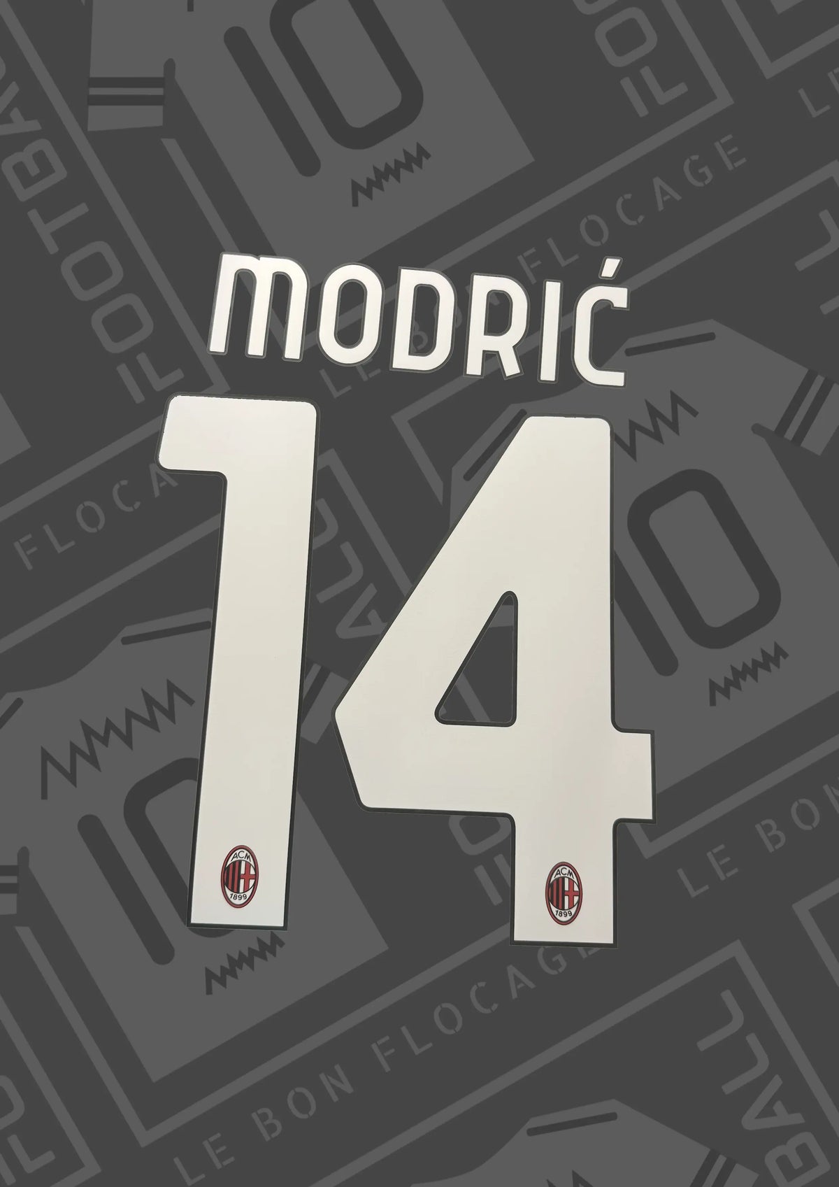 flocage-offciiel-modric-ac-milan-26-27-domicile