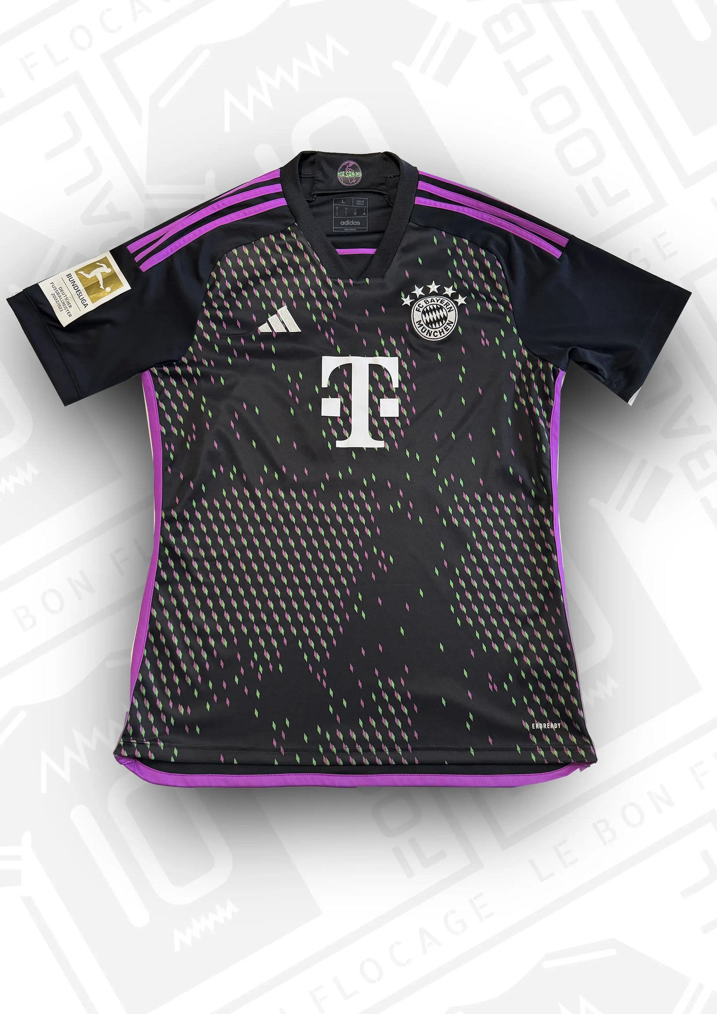 maillot-officiel-bayern-23-24-exterieur-face