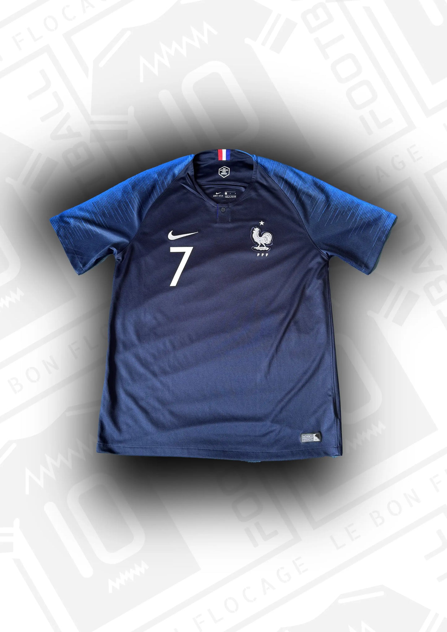 maillot-officiel-france-2018-domicile-griezmann-face