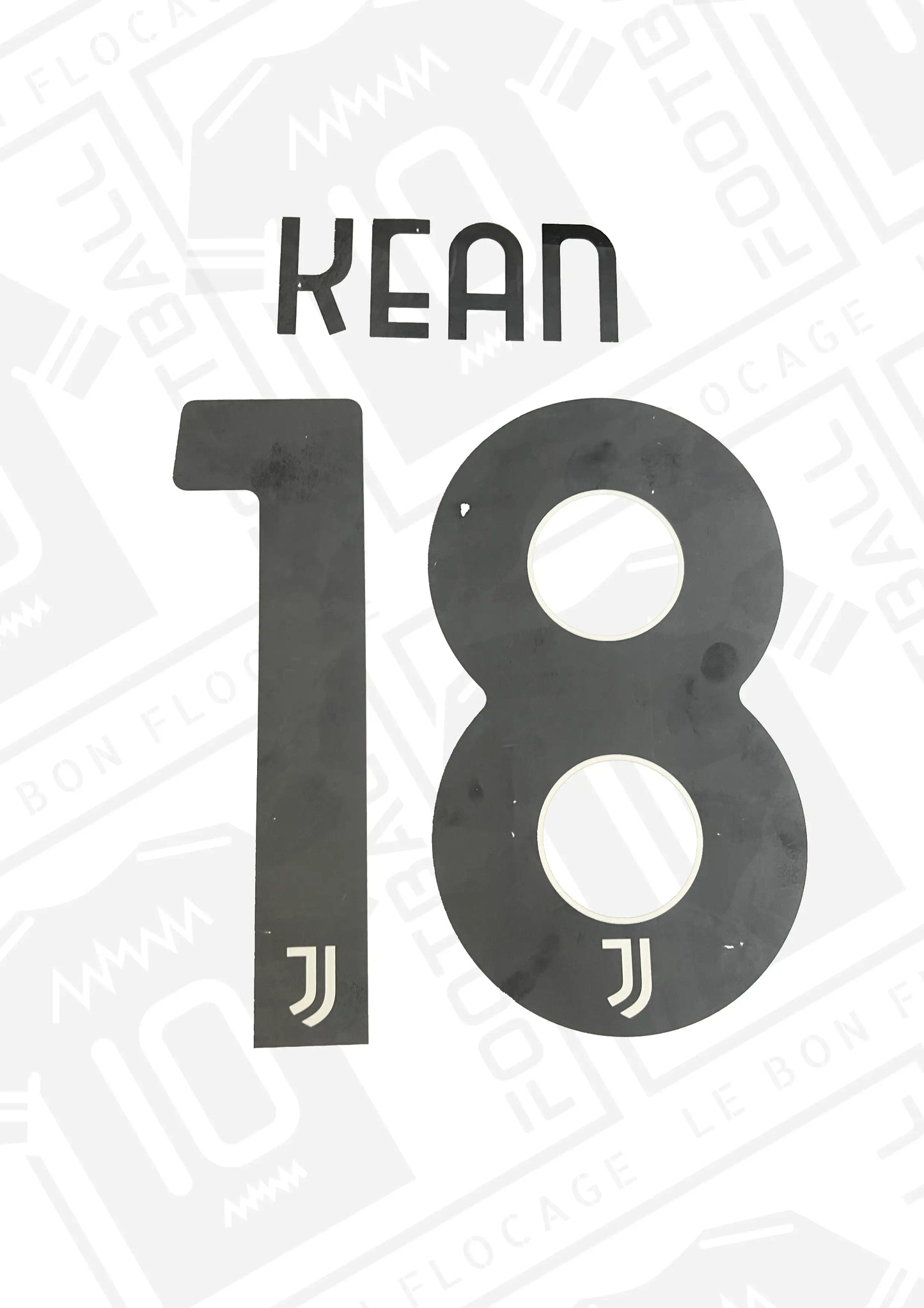 flocage-officiel-kean-juventus-exterieur-23-24