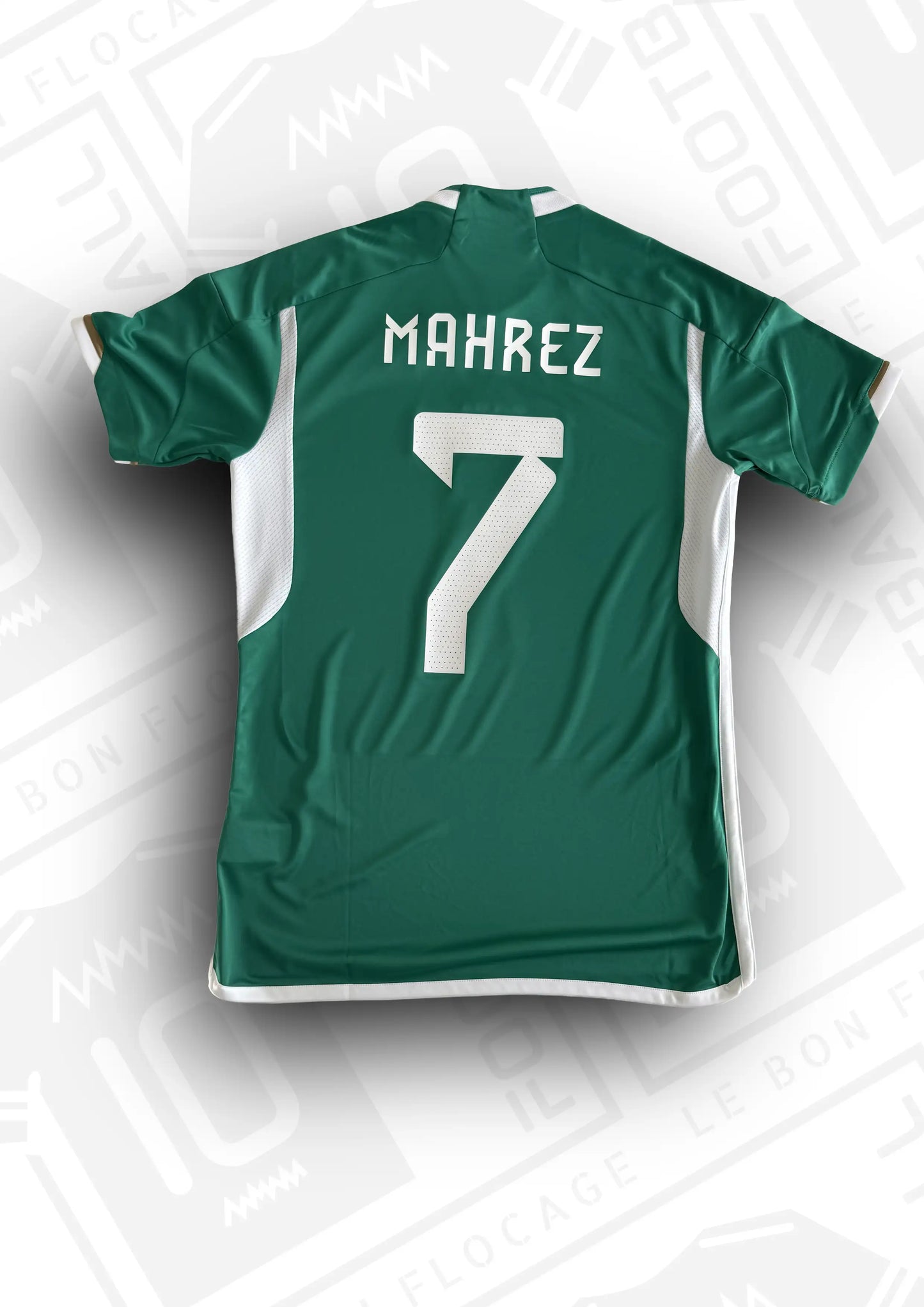 maillot-officiel-algerie-2022-extérieur-mahrez-dos