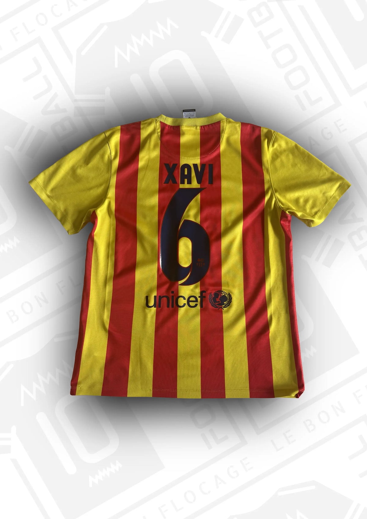 maillot-officiel-barcelone-13-14-exterieur-dos-xavi