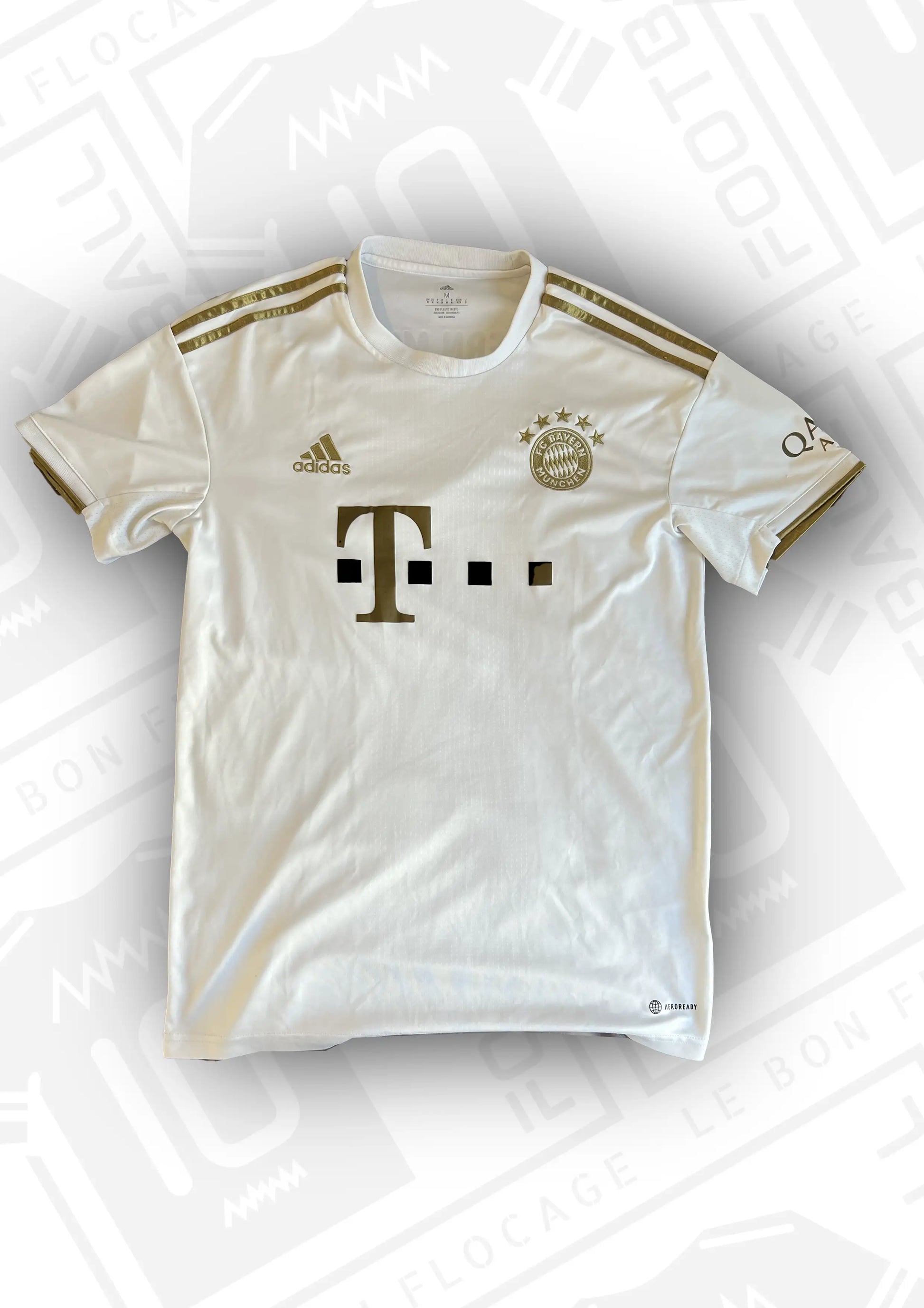 maillot-officiel-bayern-22-23-exterieur-face