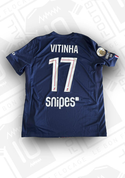 maillot-officiel-dos-psg-25-26-domicile-vitinha-17
