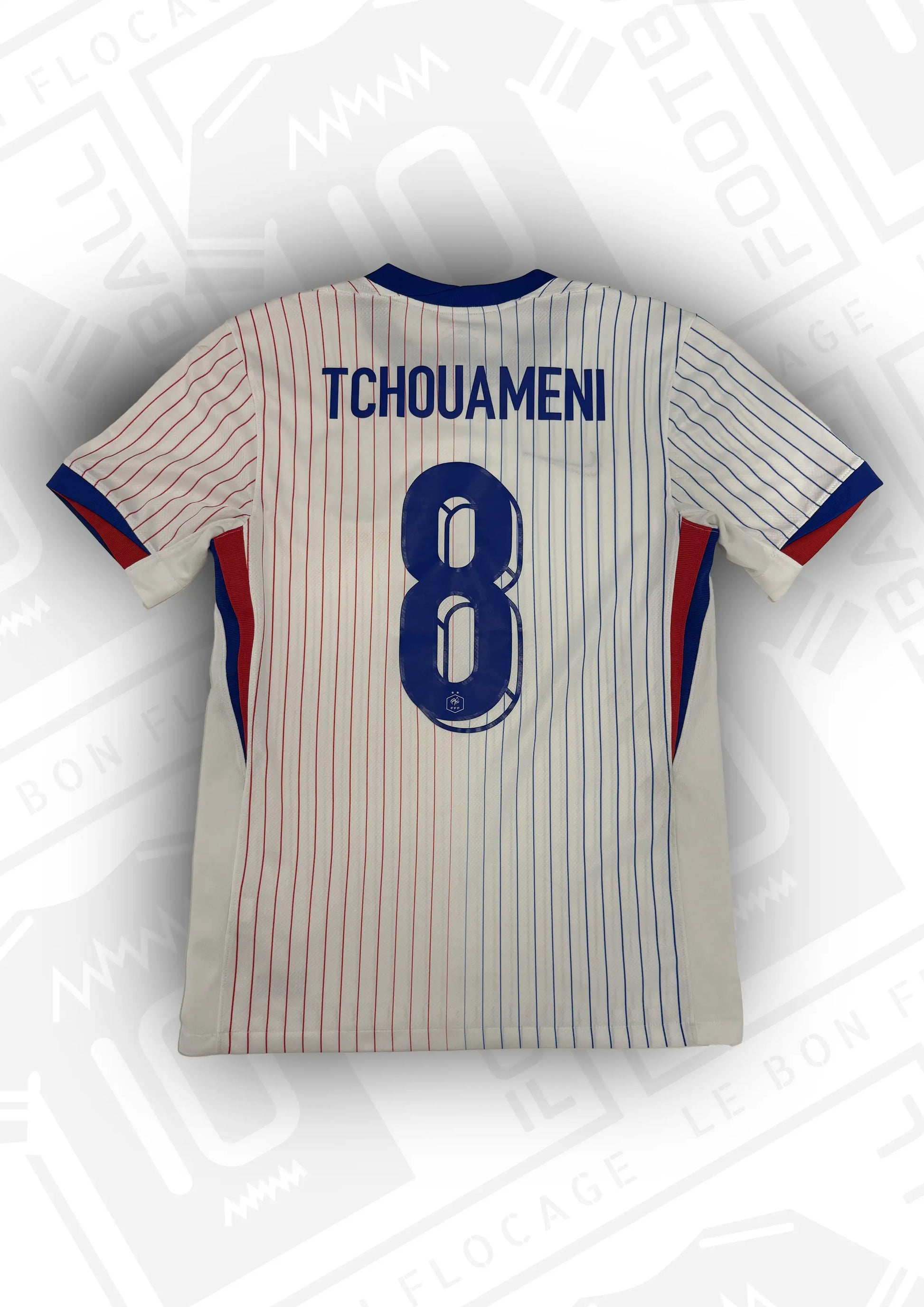 maillot-officiel-france-2024-exterieur-dos-tchouameni-8