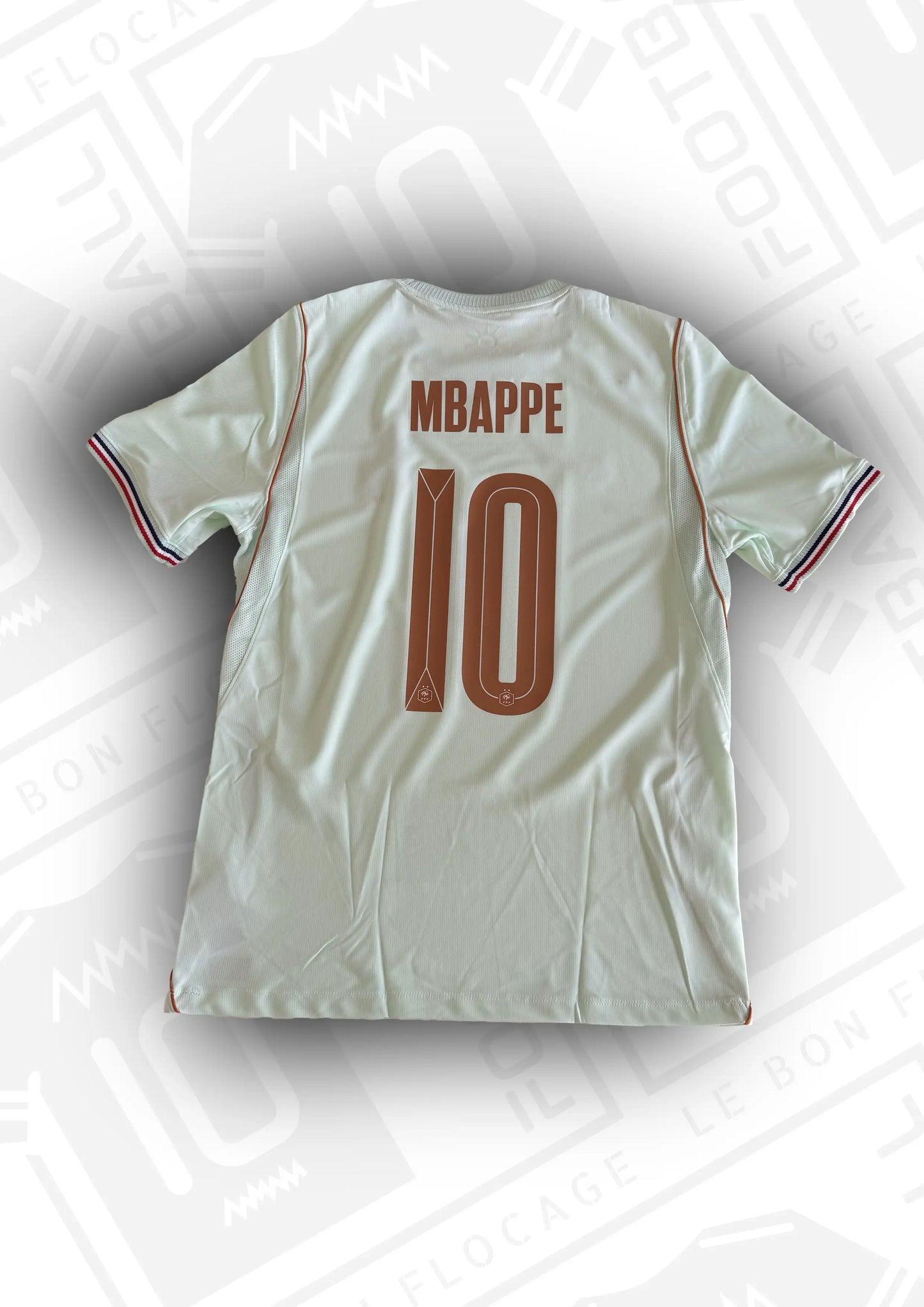 maillot-officiel-france-exterieur-2026-mbappe-10-dos