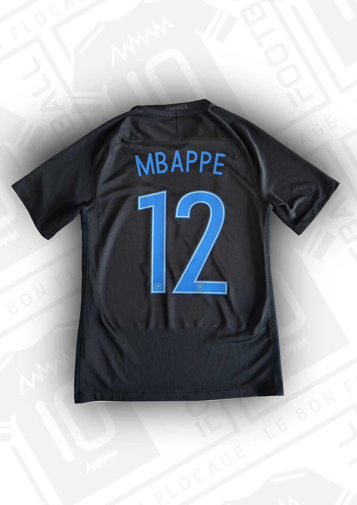 maillot-officiel-france-third-2017-dos-mbappe