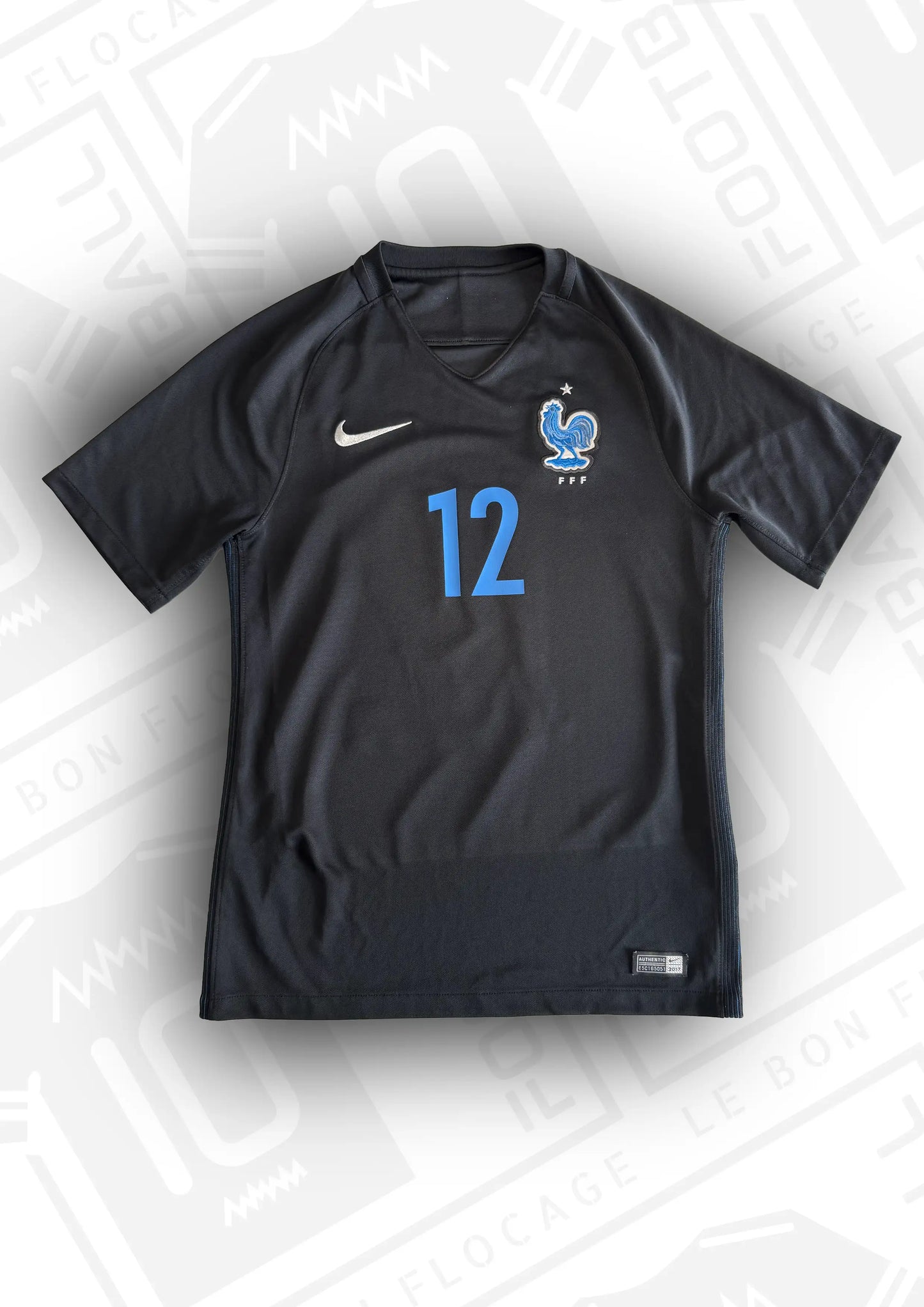 maillot-officiel-france-third-2017-face-numero-12