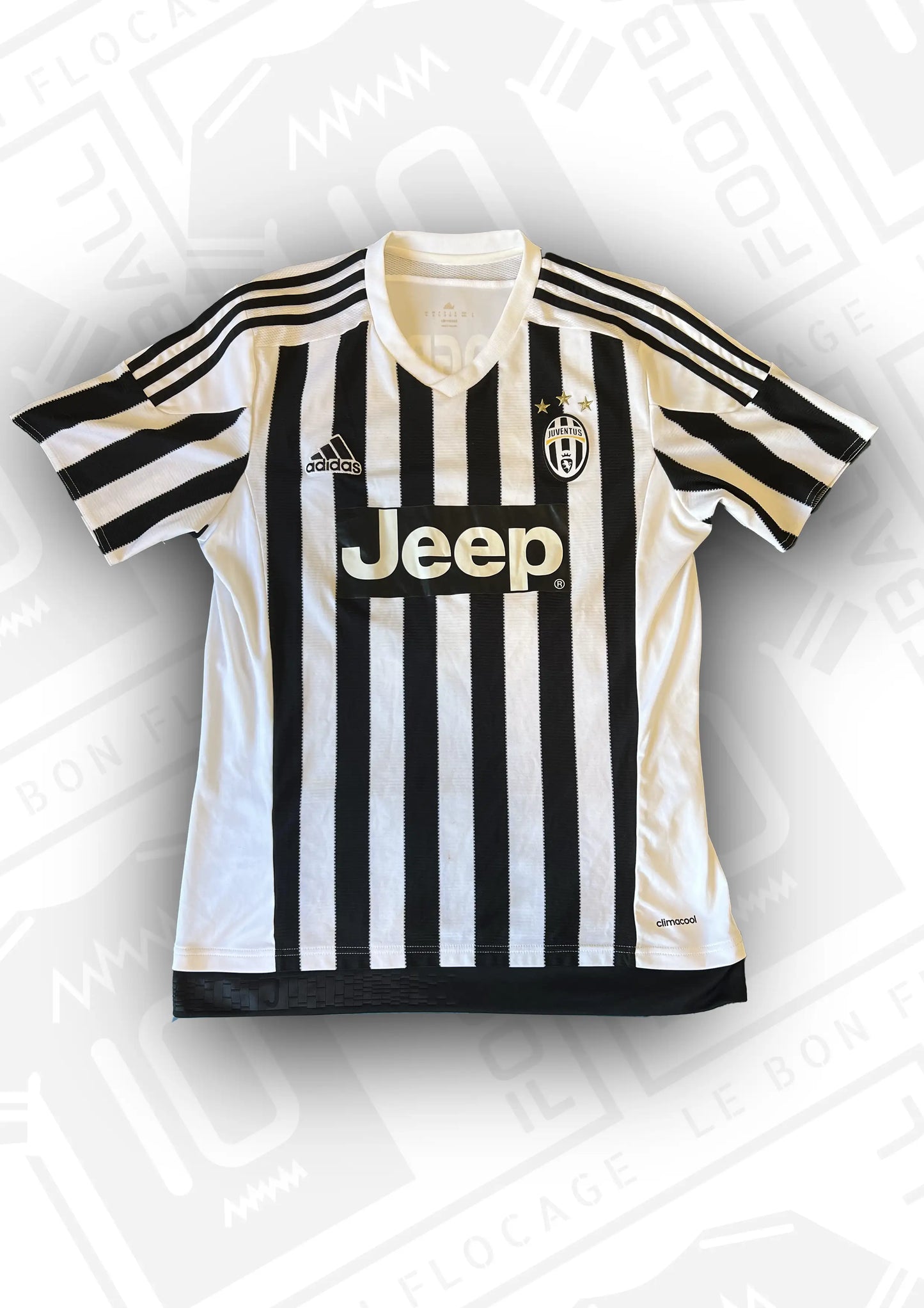 maillot-officiel-juventus-15-16-domicile-face-pogba