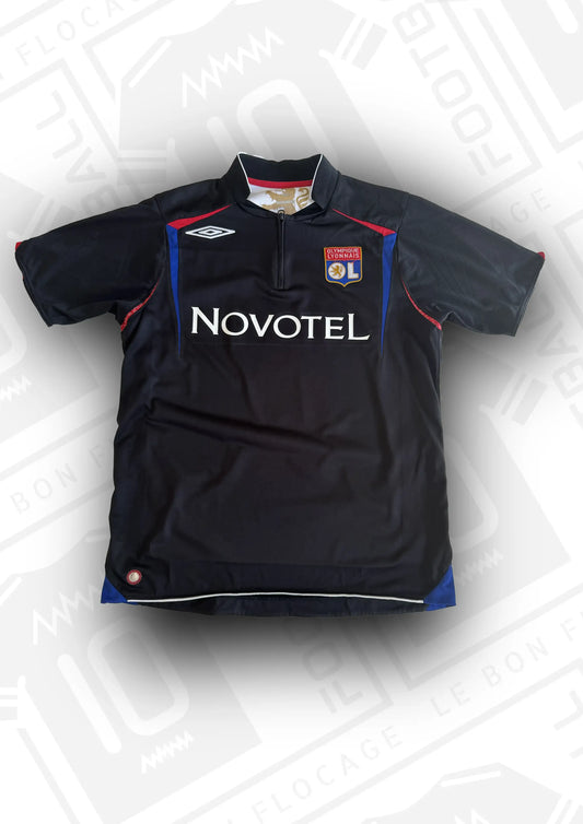 maillot-officel-lyon-06-07-third-benzema-face