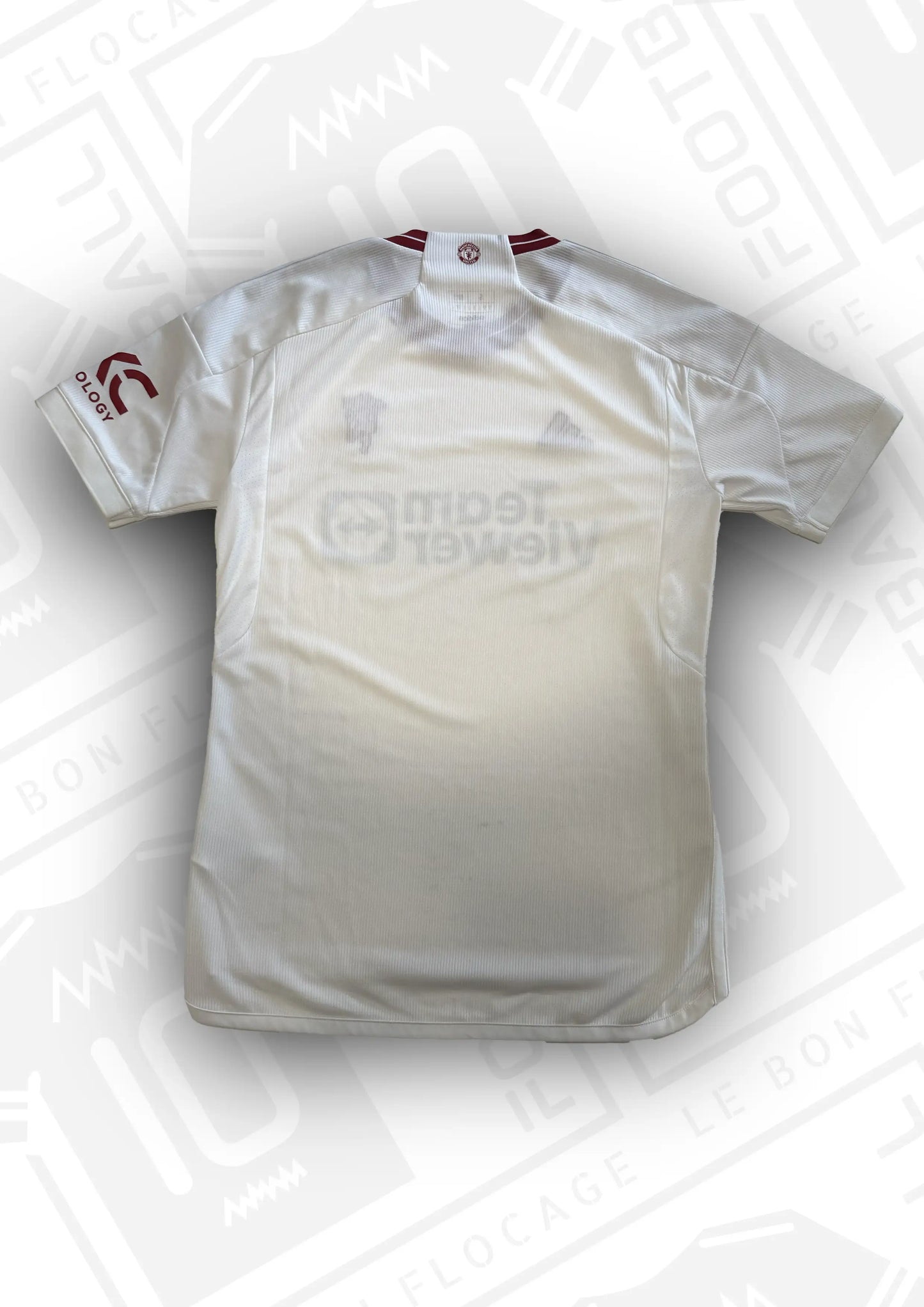 maillot-officiel-man-united-23-24_third-dos