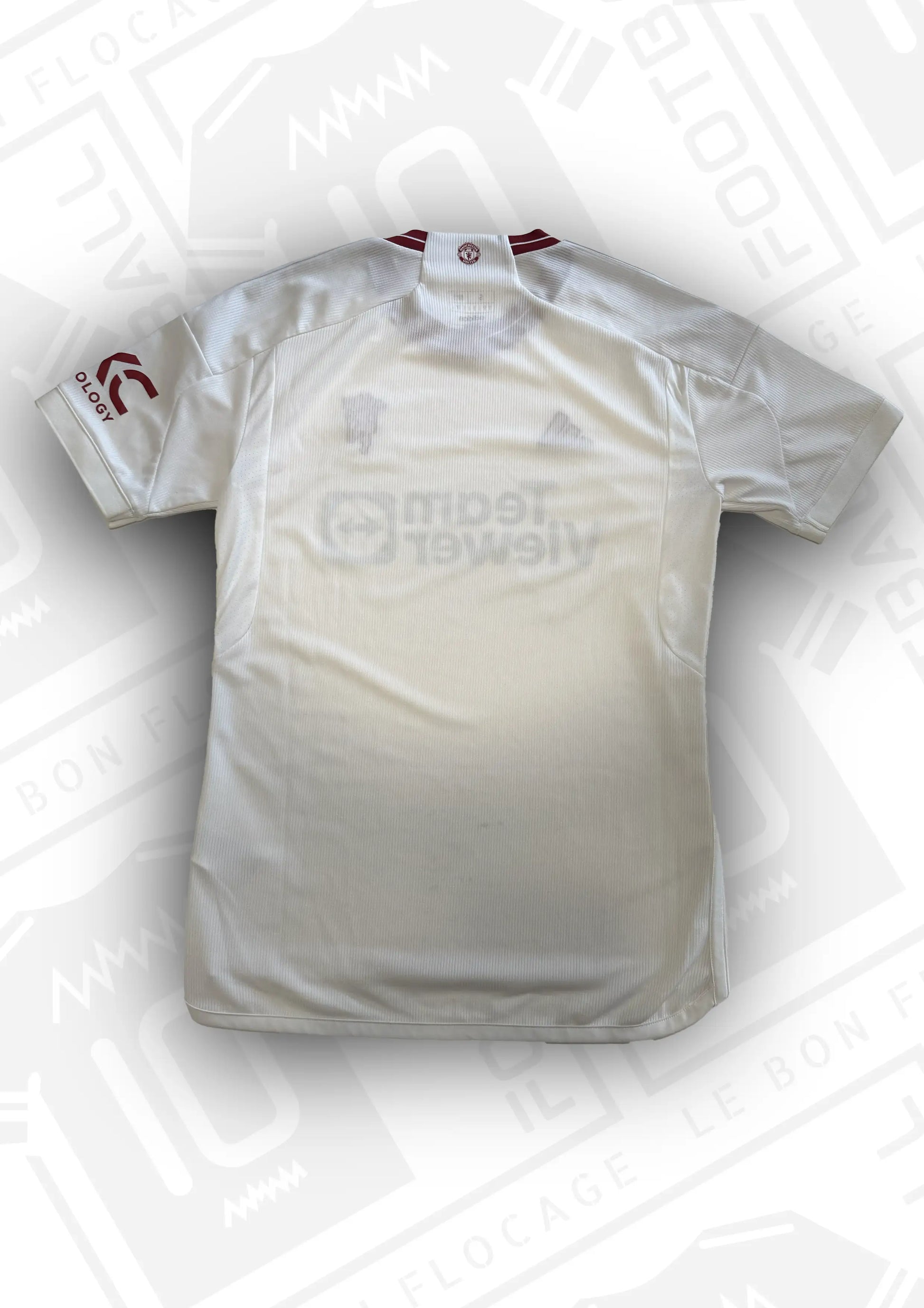 maillot-officiel-man-united-23-24_third-dos