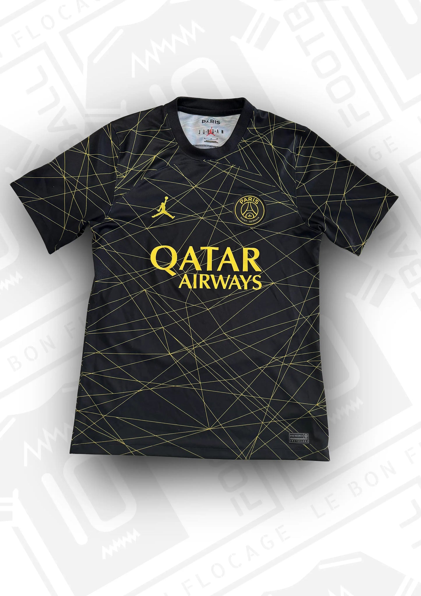 maillot-officiel-psg-22-23-fourth-face