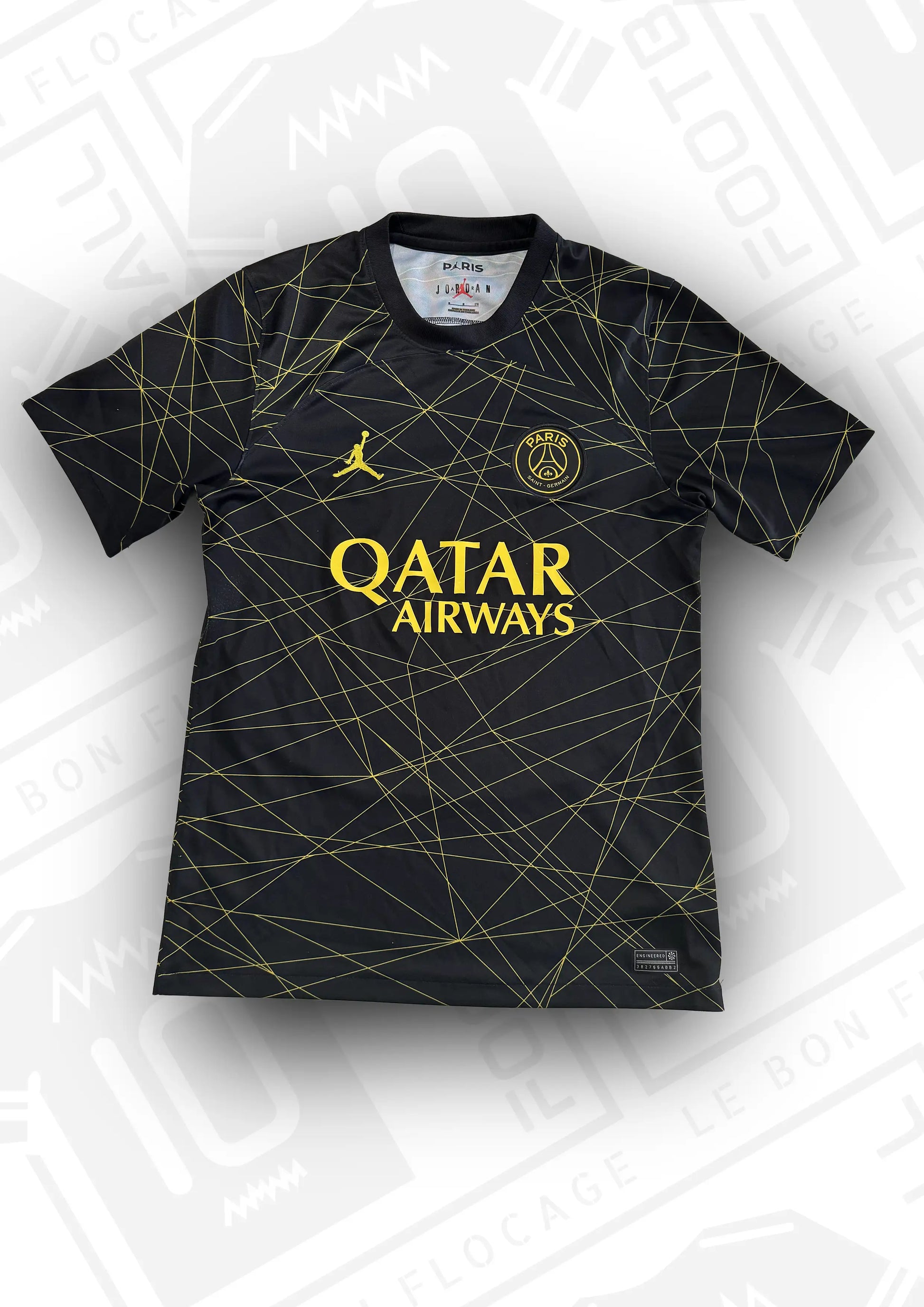 maillot-officiel-psg-22-23-fourth-face