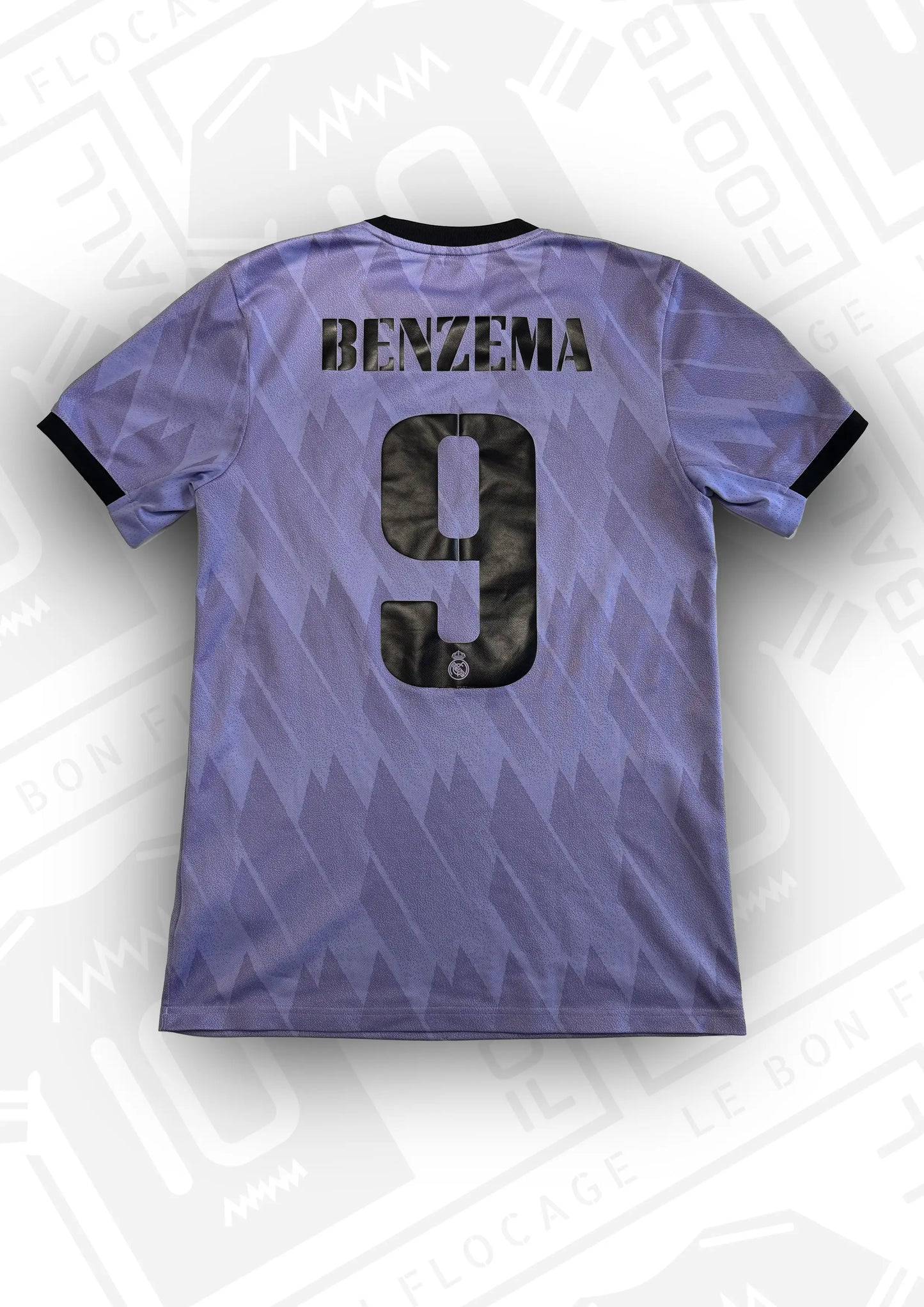 maillot-officiel-real-madrid-22-23-exterieru-dos-benzema