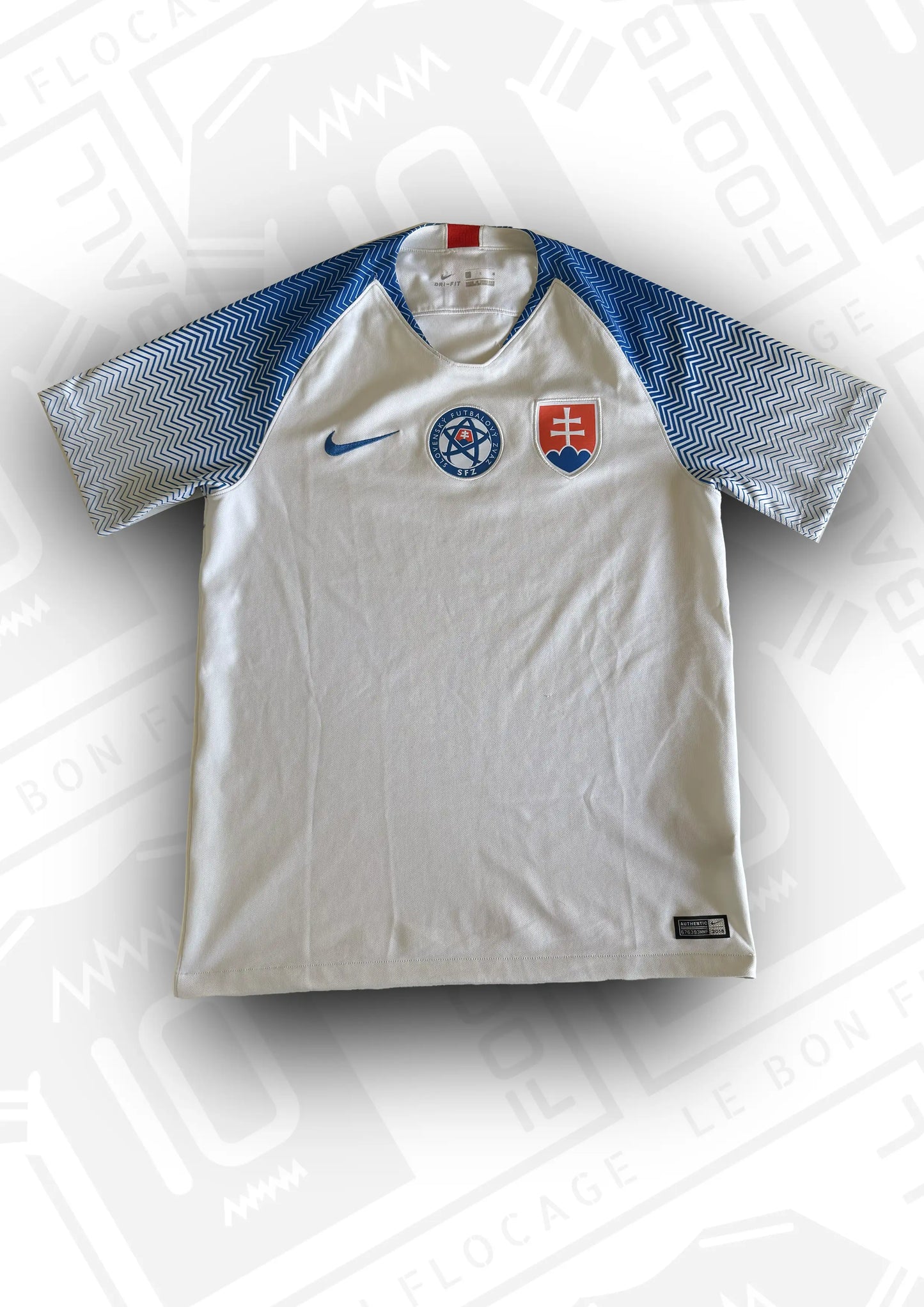 maillot-officiel-slovaquie-2018-exterieur-face
