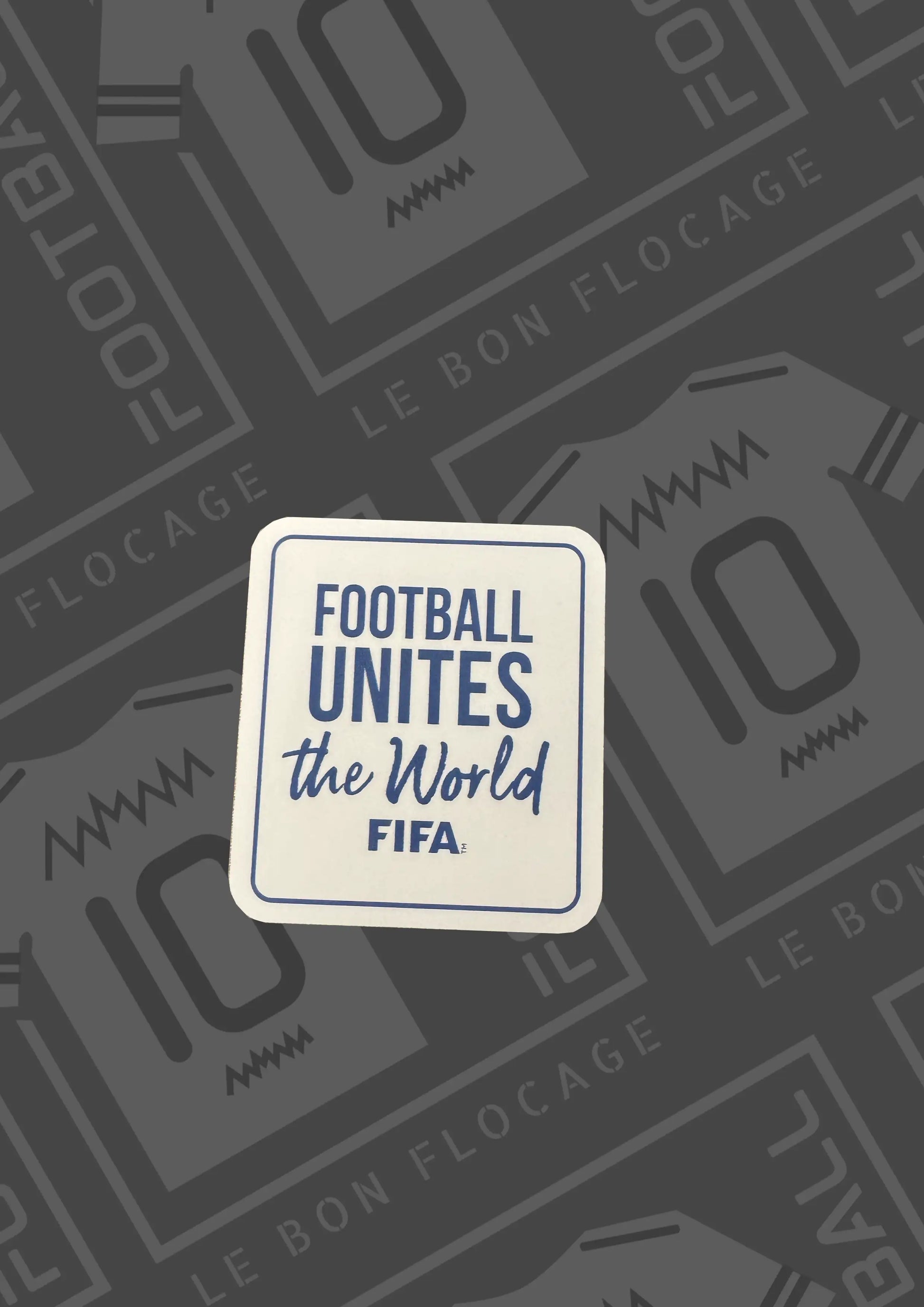 patch-repro-football-unites-the-world-fond-blanc