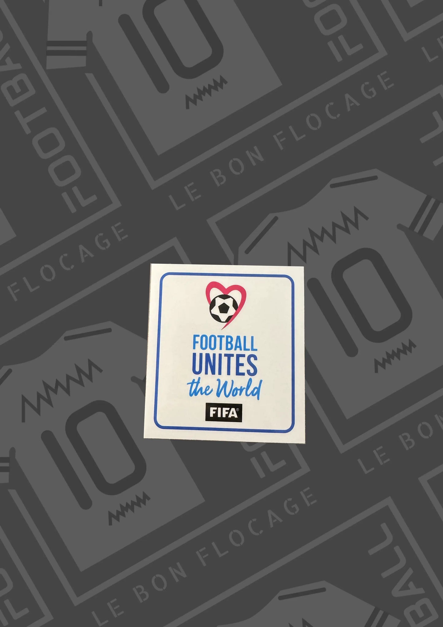 patch-repro-football-unites-the-xorld-coeur-rose-blanc