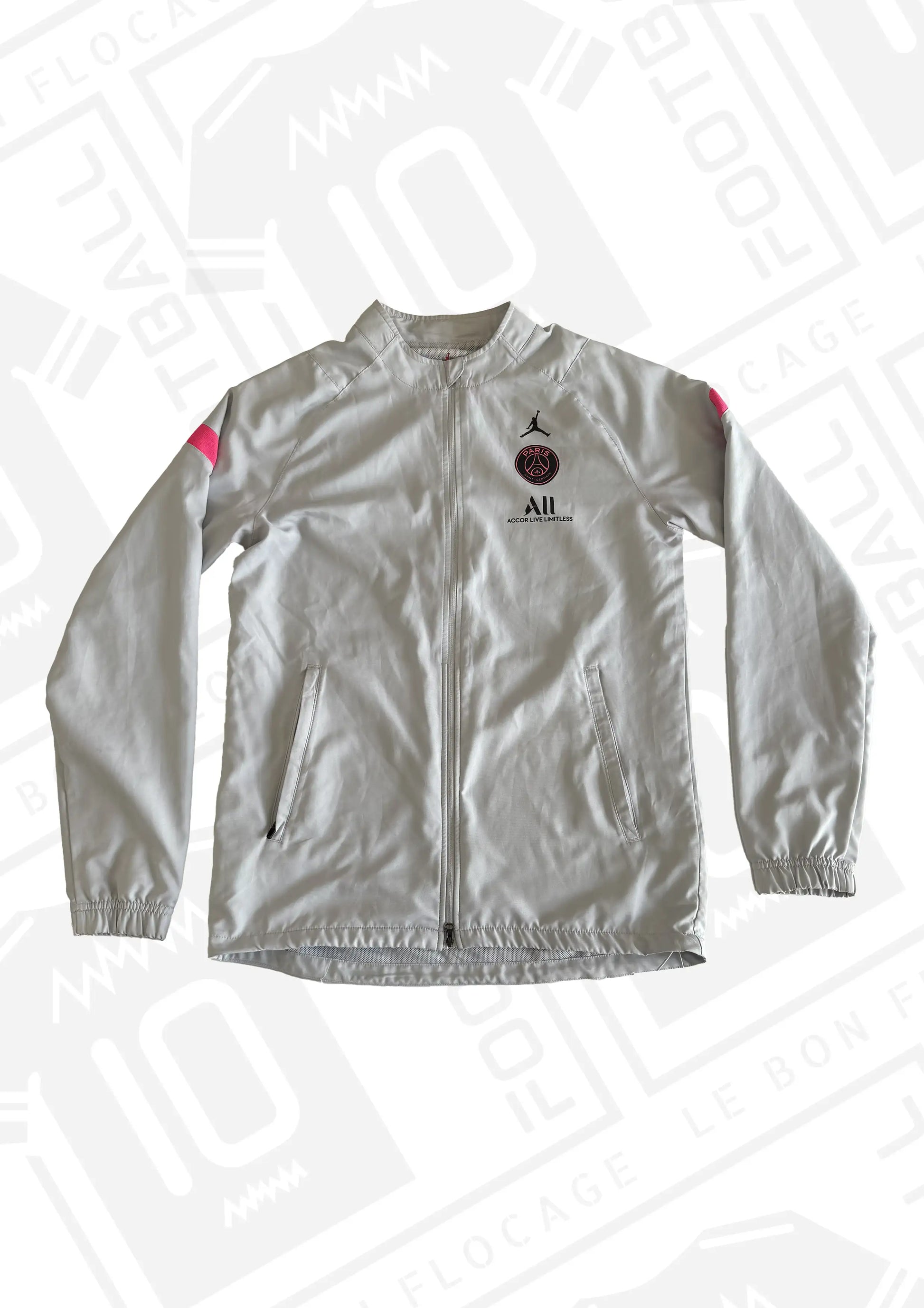 veste-officielle-psg-jordan-blanche-rose-face